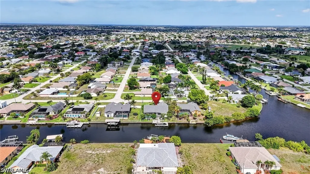 4225 SW 2nd Avenue Cape Coral FL 33914