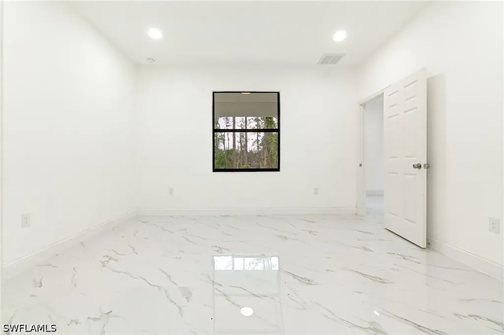 2803 E 13th Street Lehigh Acres FL 33972