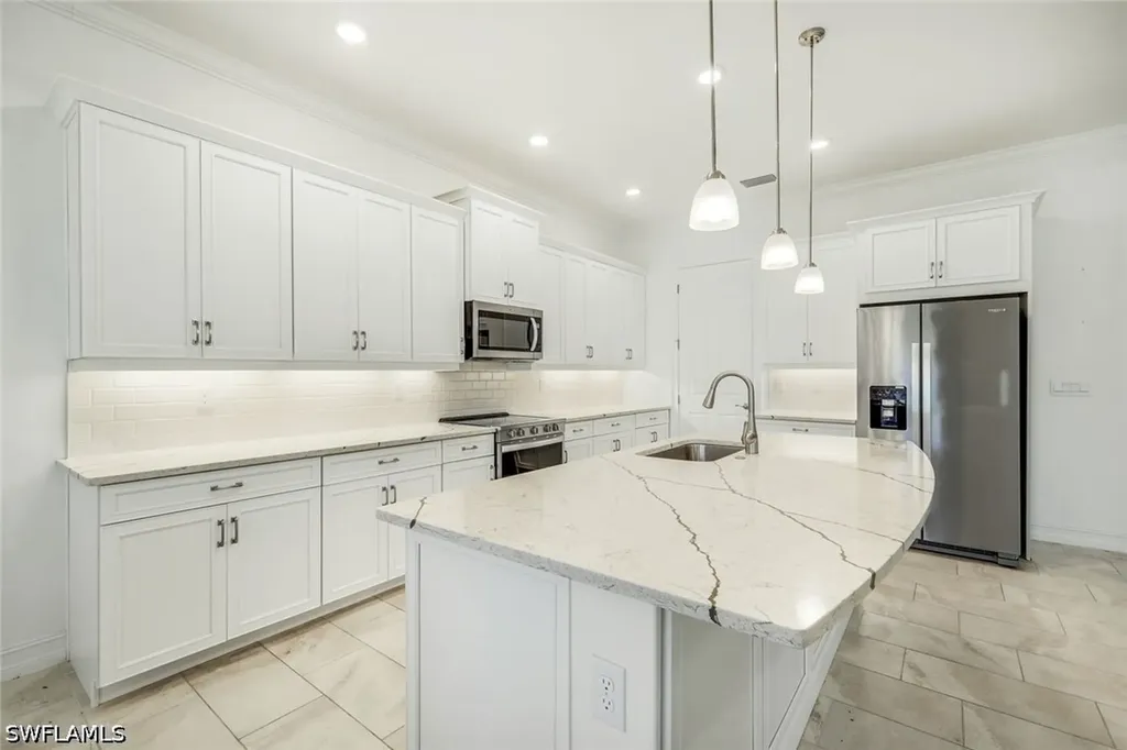 28105 Captiva Shell Loop Bonita Springs FL 34135