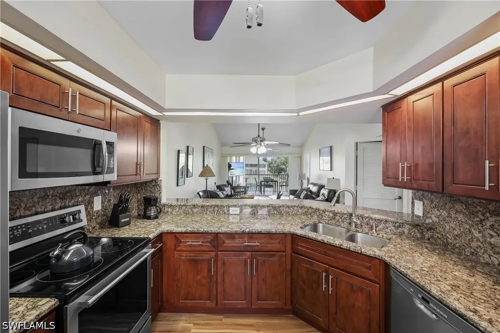 2050 W Crown Pointe Boulevard Naples FL 34112