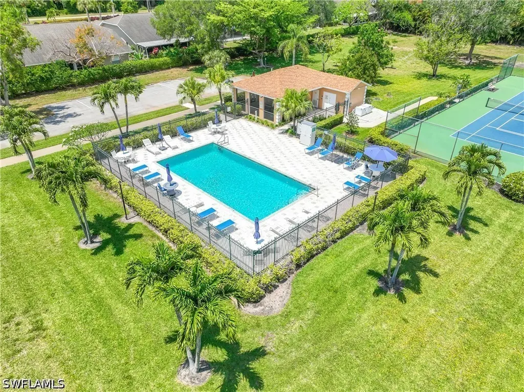 2050 W Crown Pointe Boulevard Naples FL 34112