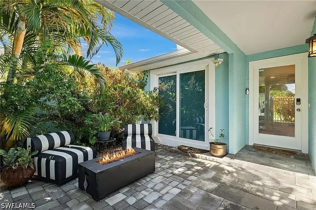 792 108th Avenue N Naples FL 34108