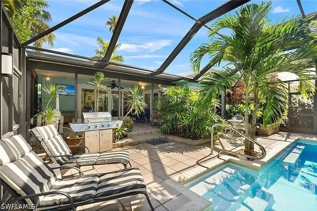 792 108th Avenue N Naples FL 34108
