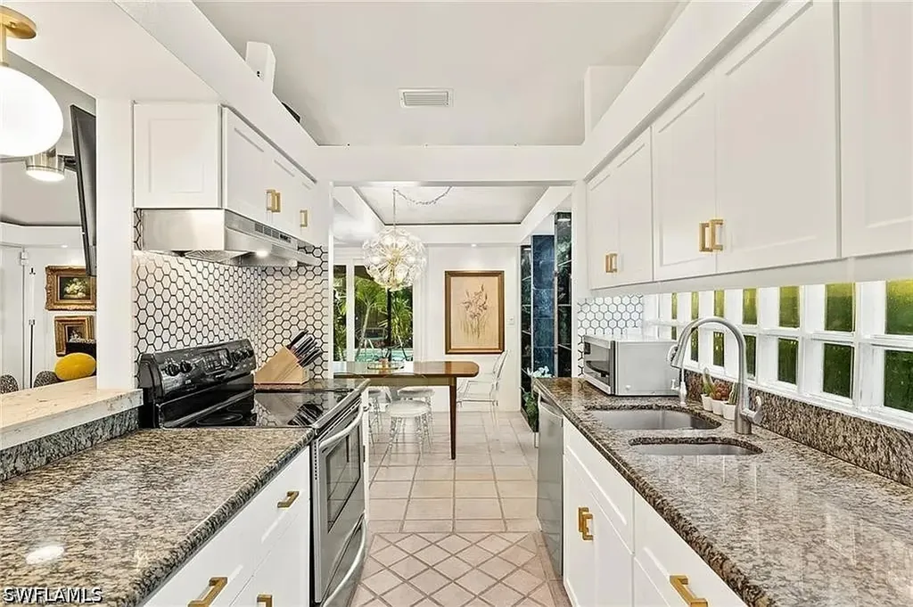 792 108th Avenue N Naples FL 34108