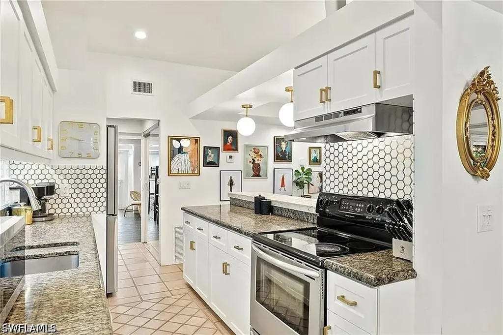 792 108th Avenue N Naples FL 34108