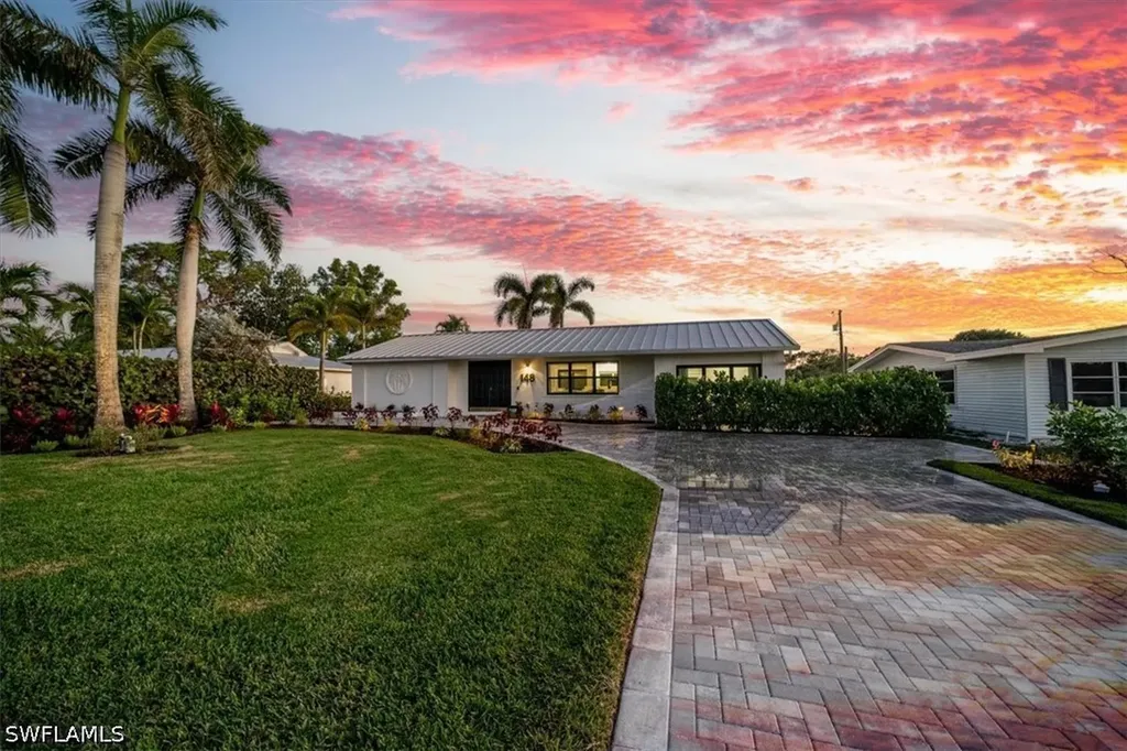 Bonita Springs FL, 148 1ST Street