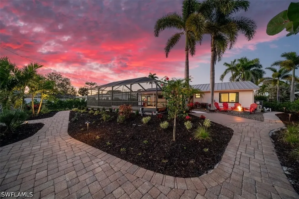 148 1st Street Bonita Springs FL 34134