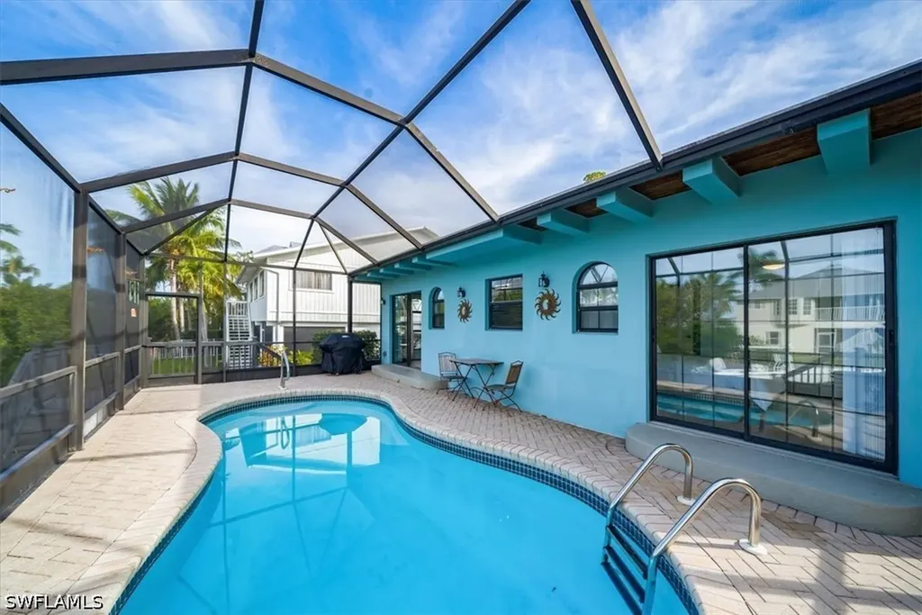1283 Grand Canal Drive Naples FL 34110