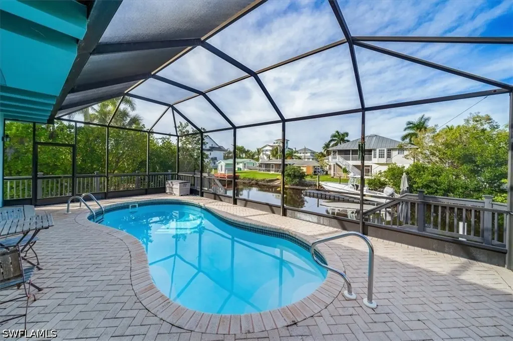 1283 Grand Canal Drive Naples FL 34110