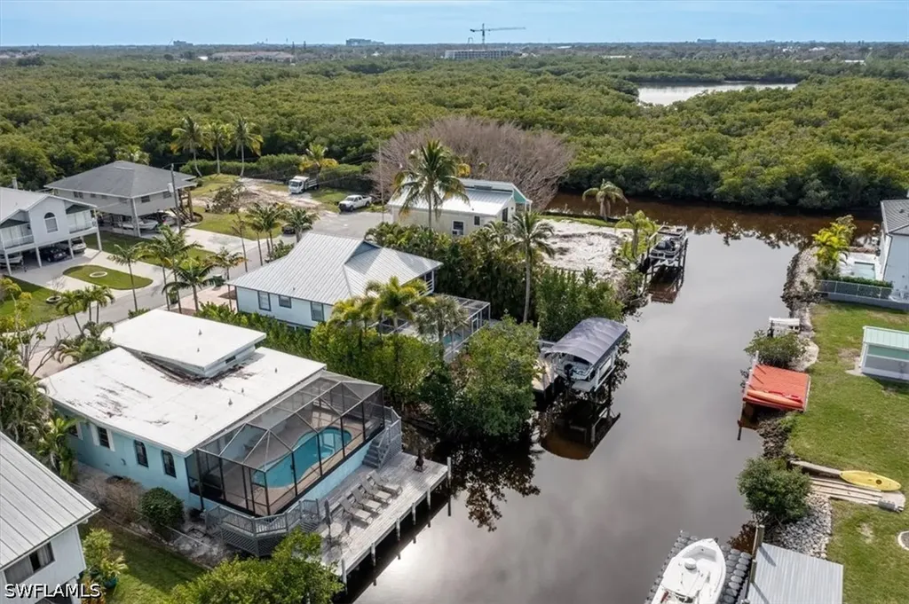 1283 Grand Canal Drive Naples FL 34110