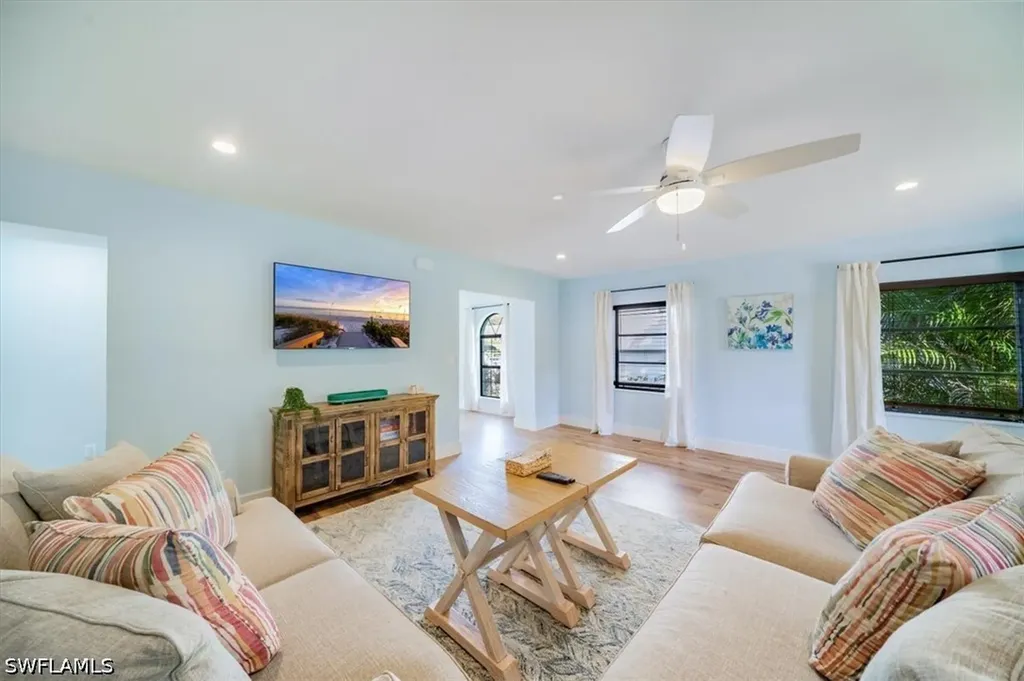 1283 Grand Canal Drive Naples FL 34110