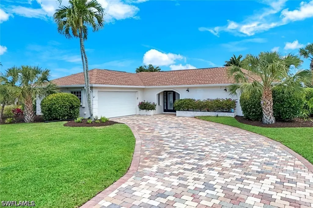 169 Baltusrol Drive Naples FL 34113