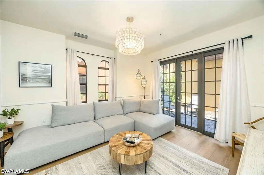9128 Delano Street Naples FL 34113