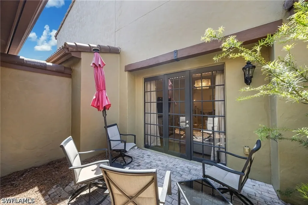 9128 Delano Street Naples FL 34113