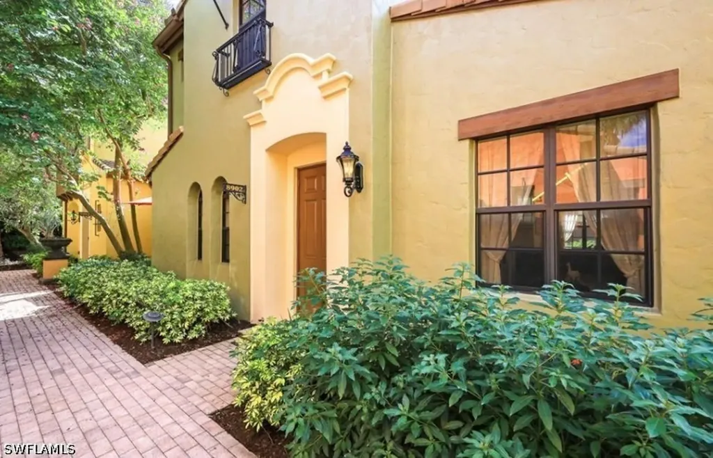 9128 Delano Street Naples FL 34113