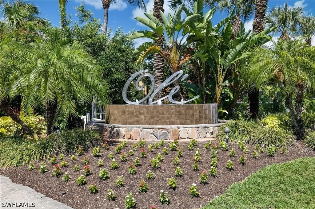 9128 Delano Street Naples FL 34113