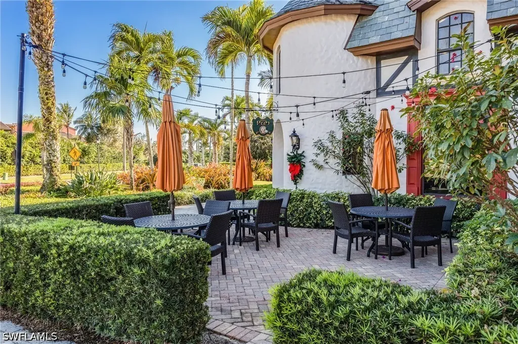 9128 Delano Street Naples FL 34113