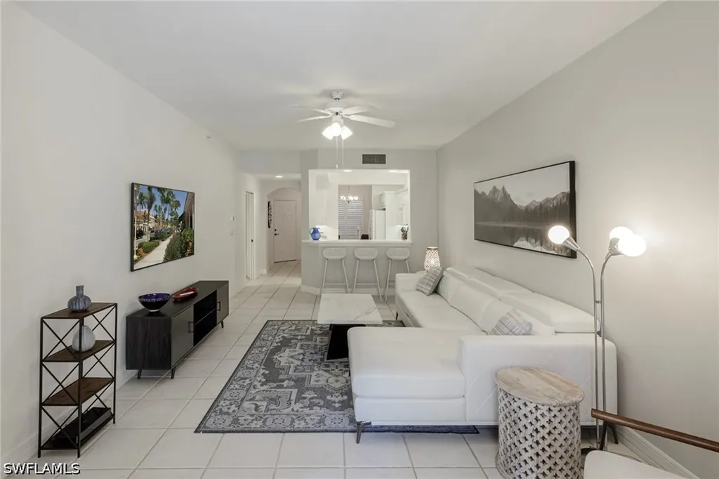 410 Bayfront Place Naples FL 34102