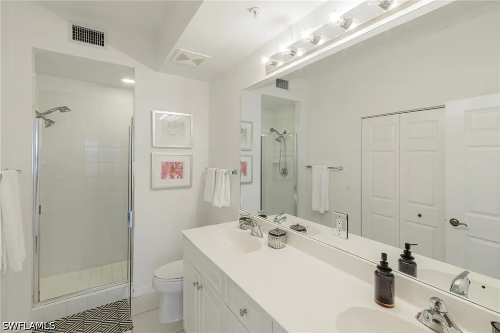 410 Bayfront Place Naples FL 34102