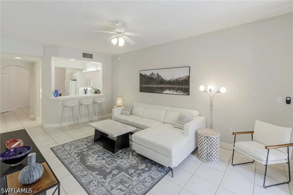 410 Bayfront Place Naples FL 34102