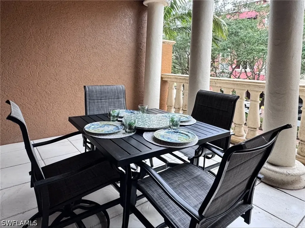 410 Bayfront Place Naples FL 34102