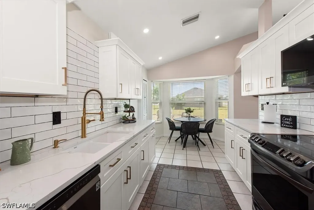 1156 SW 41st Terrace Cape Coral FL 33914