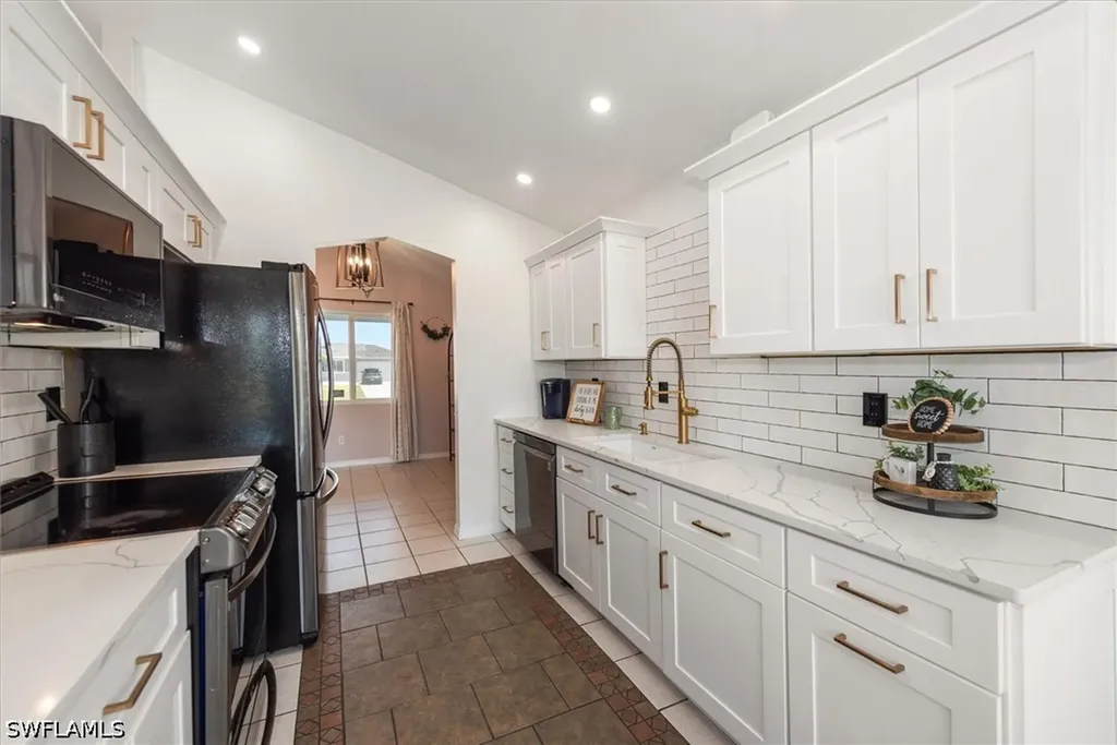 1156 SW 41st Terrace Cape Coral FL 33914