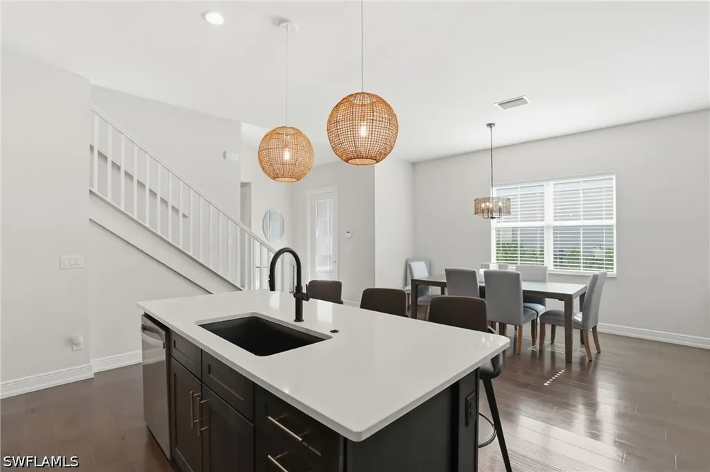 9194 Cayman Drive Naples FL 34114