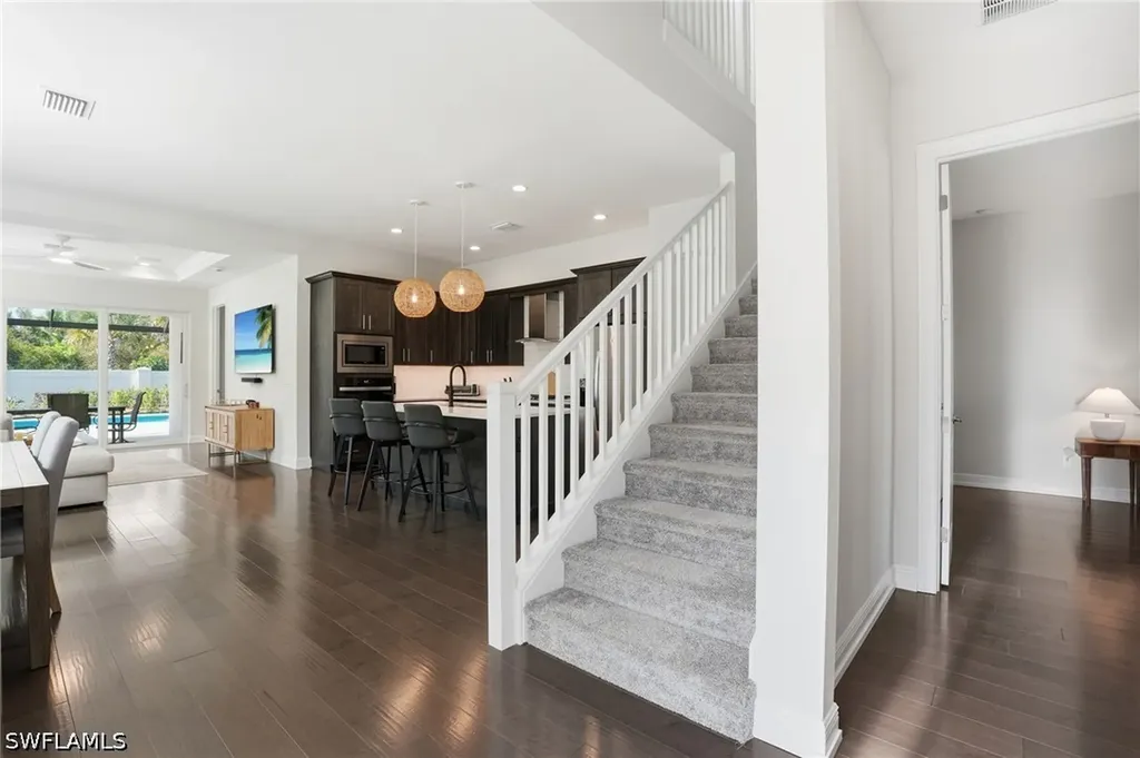 9194 Cayman Drive Naples FL 34114