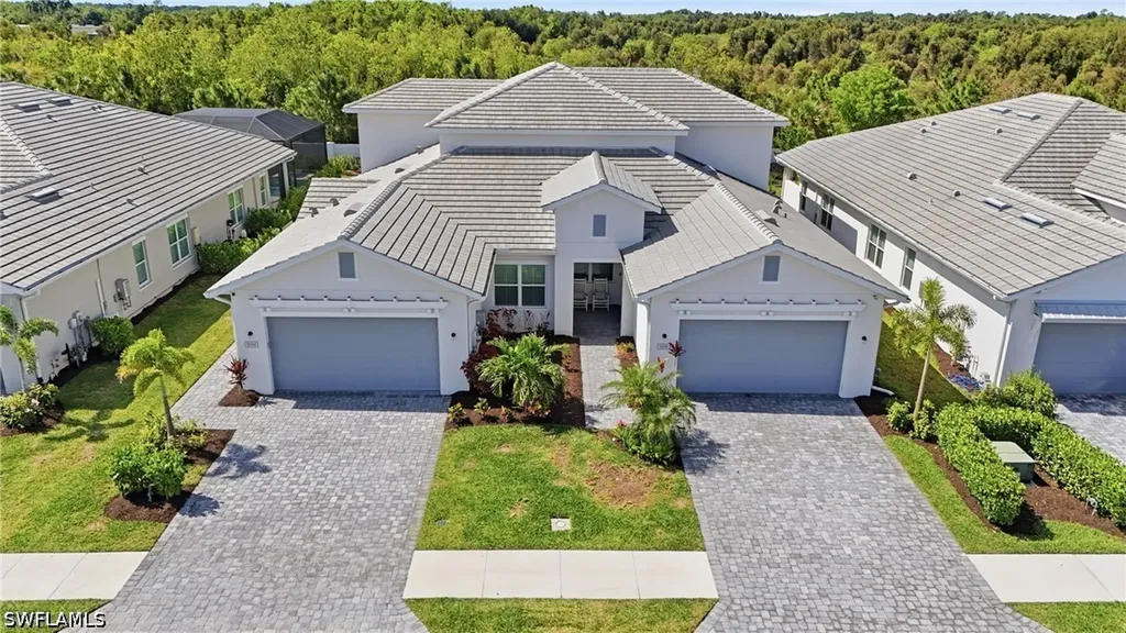 9194 Cayman Drive Naples FL 34114
