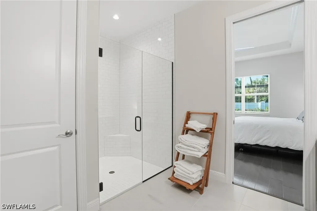 9194 Cayman Drive Naples FL 34114