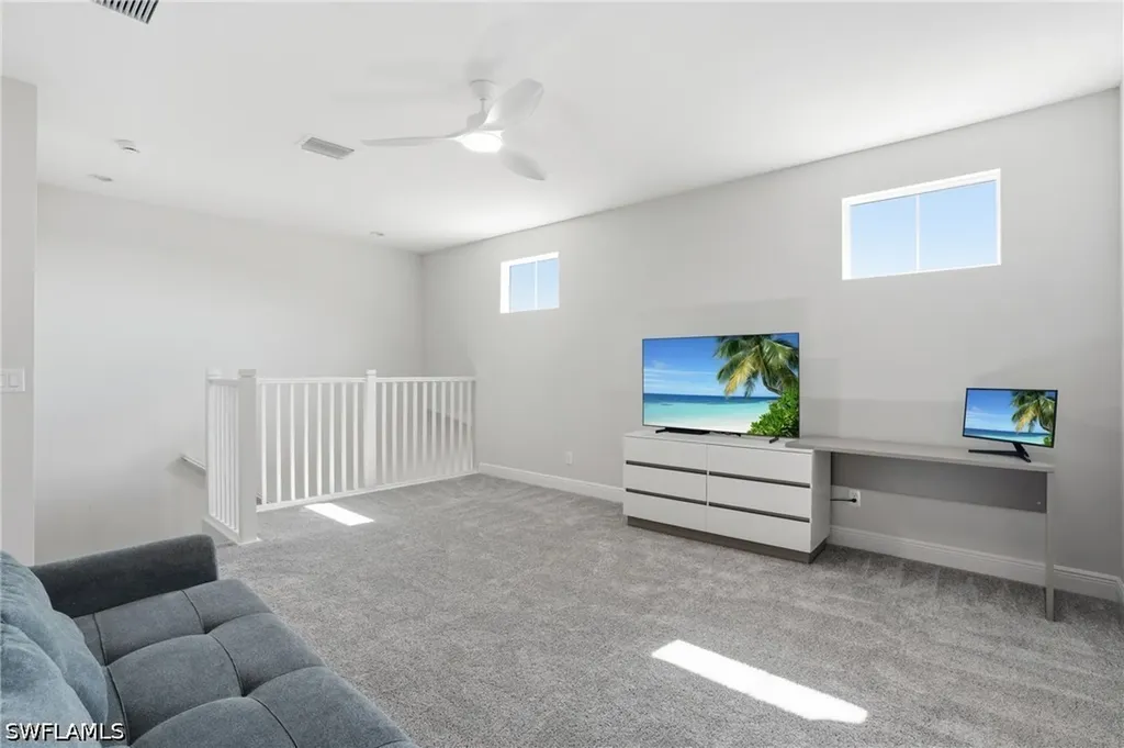 9194 Cayman Drive Naples FL 34114