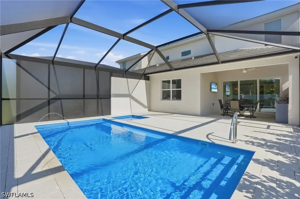 9194 Cayman Drive Naples FL 34114