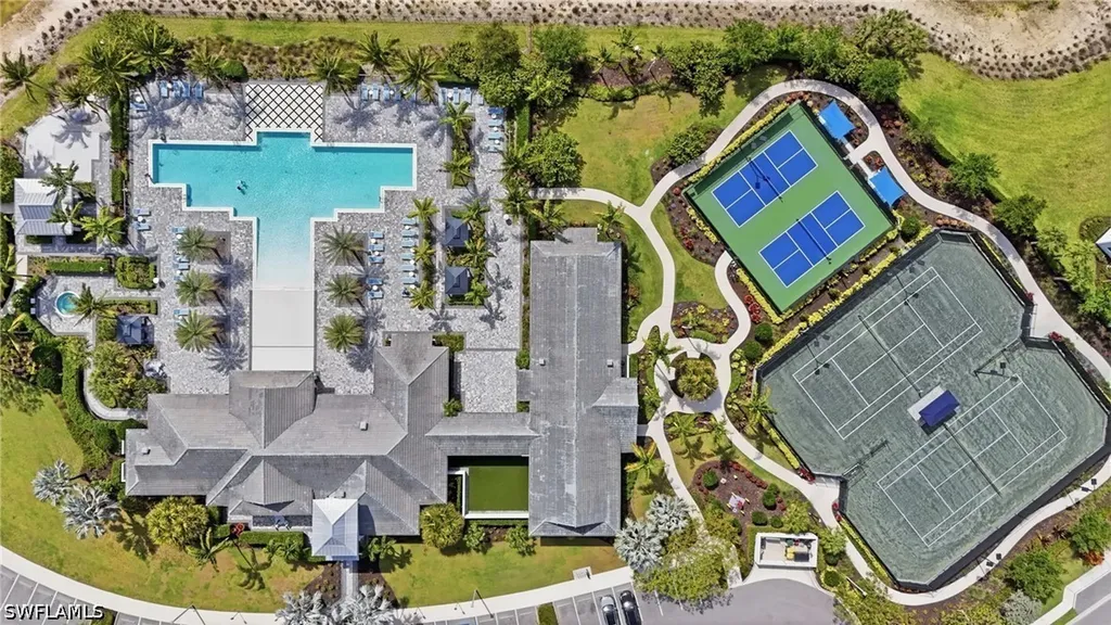 9194 Cayman Drive Naples FL 34114