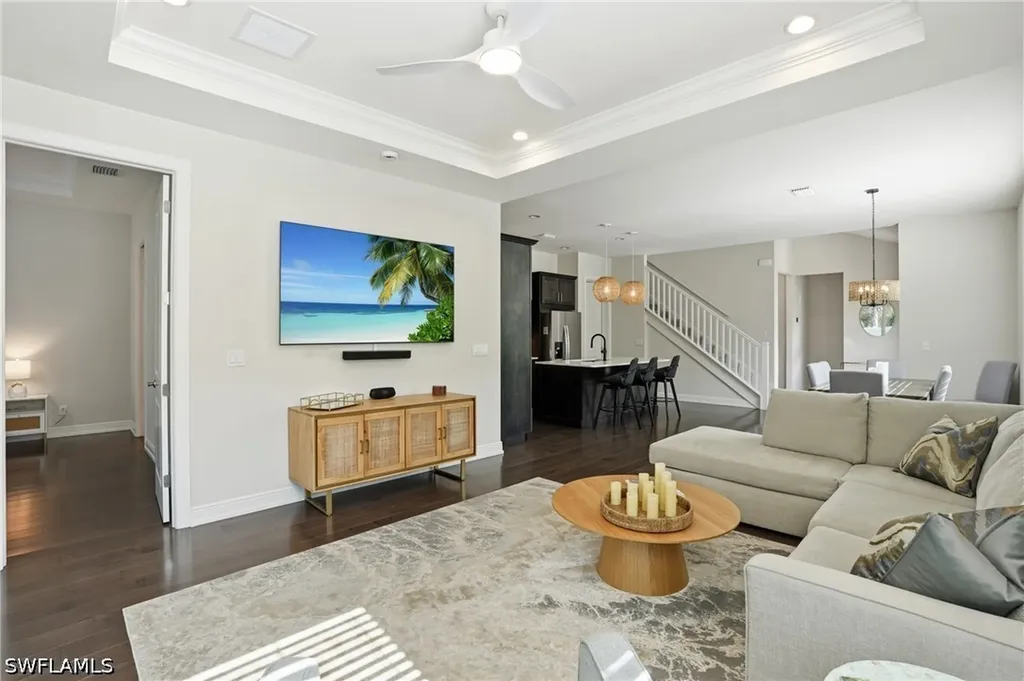 9194 Cayman Drive Naples FL 34114