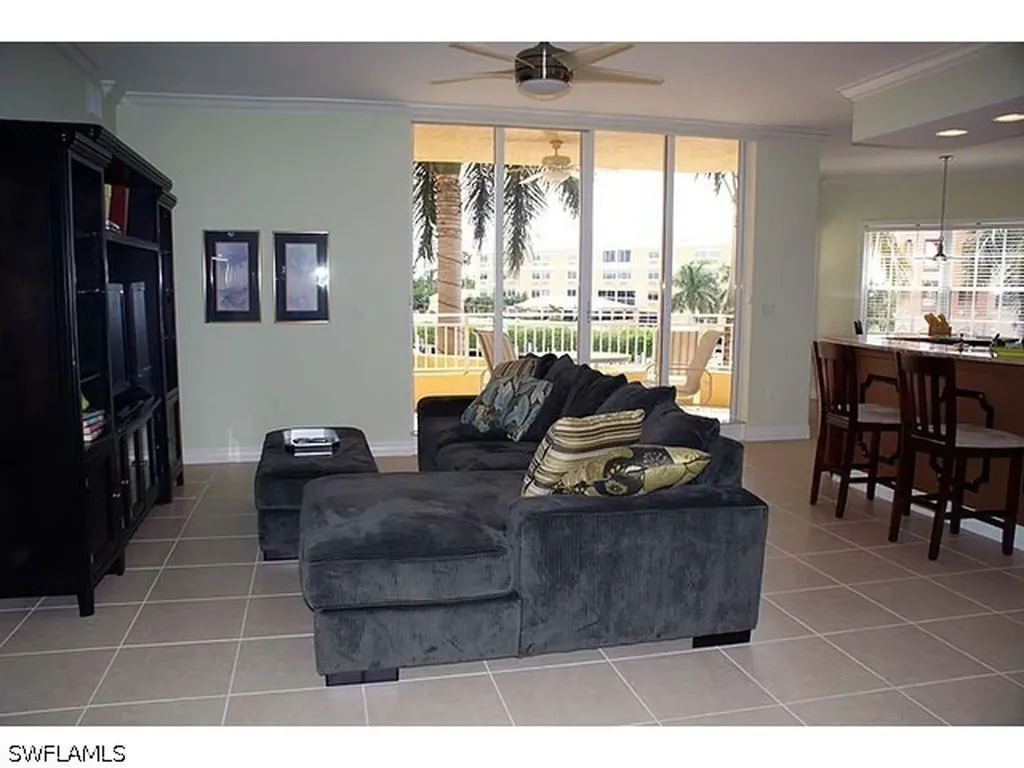 451 Bayfront Place Naples FL 34102-6470