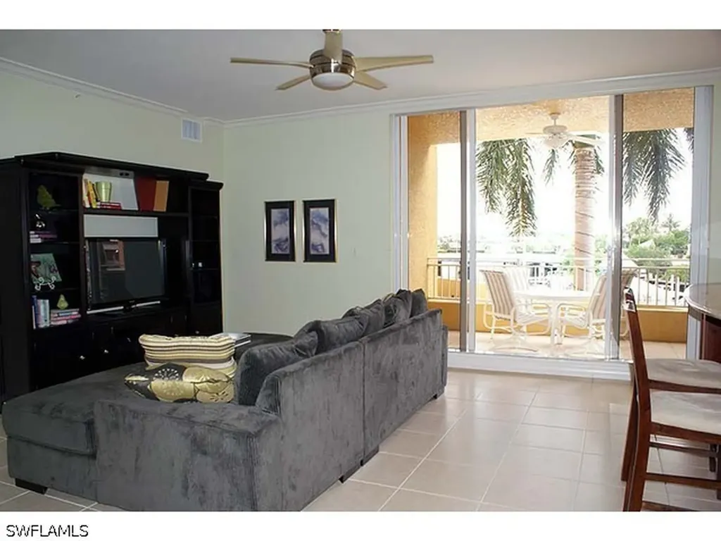 451 Bayfront Place Naples FL 34102-6470