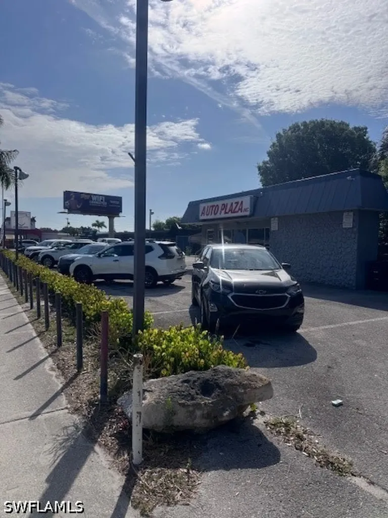 3426 Palm Beach Boulevard Fort Myers FL 33916