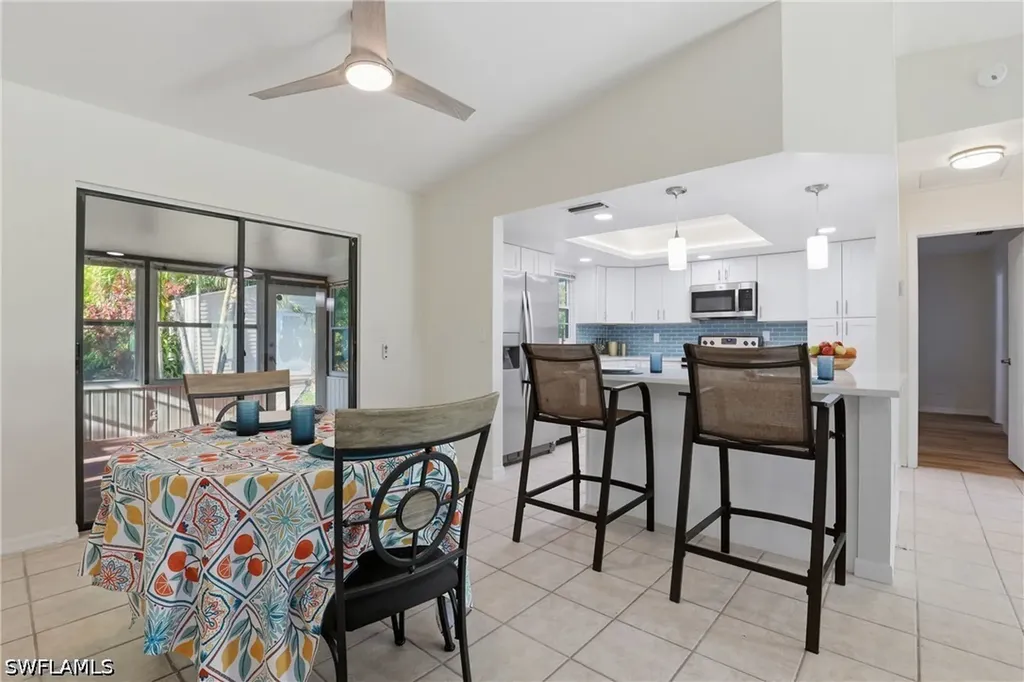 208 Aviation Parkway Cape Coral FL 33904