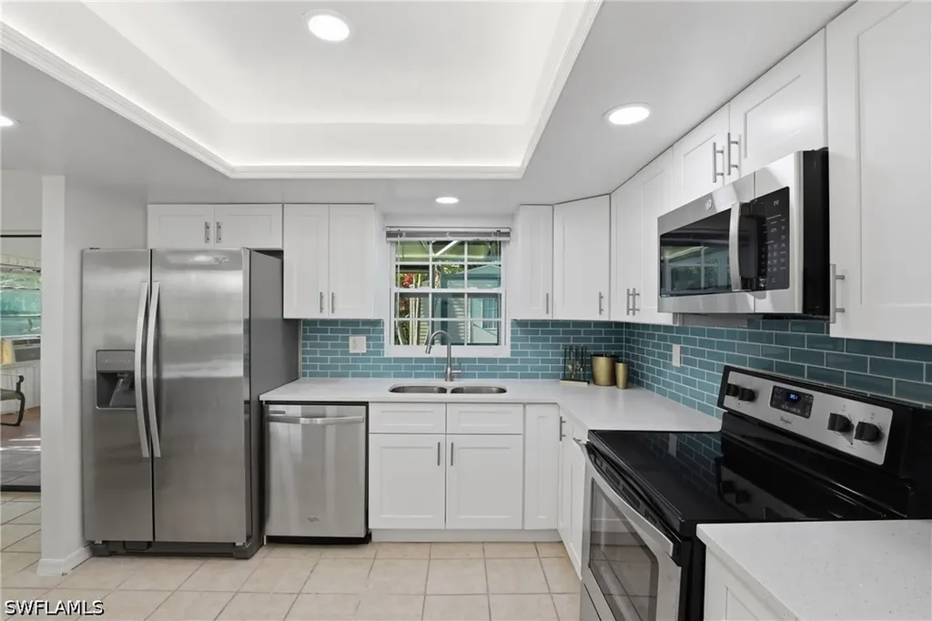 208 Aviation Parkway Cape Coral FL 33904