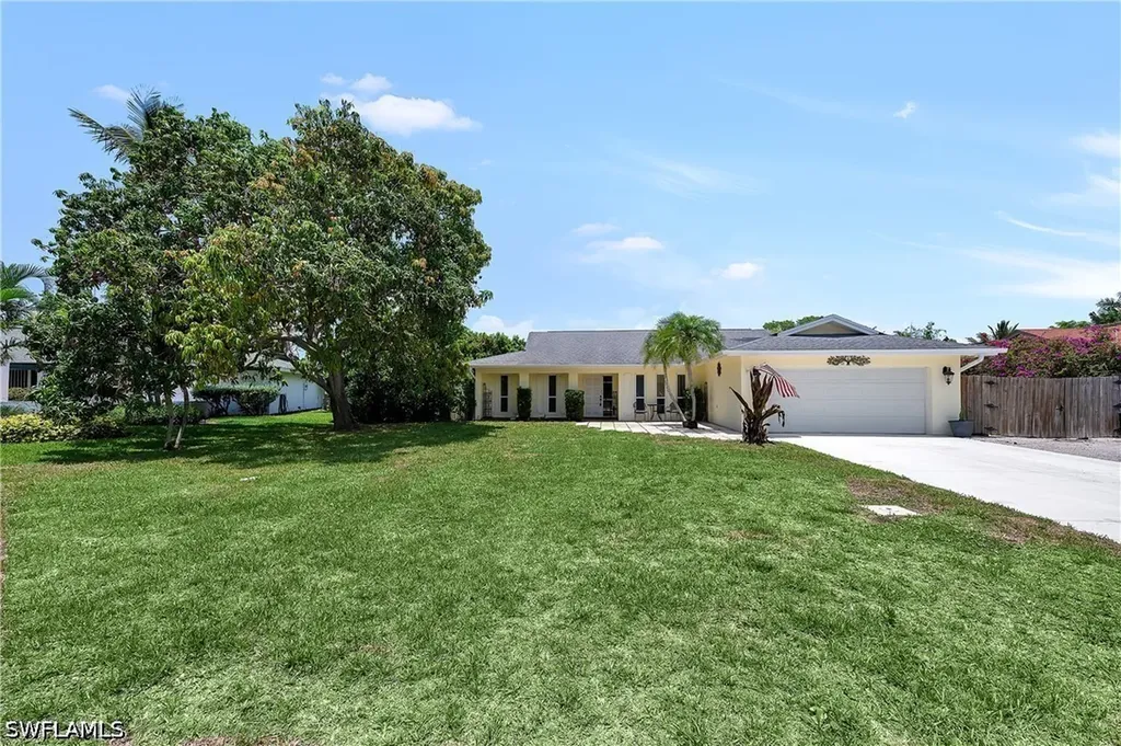 639 S Pompano Drive Naples FL 34110