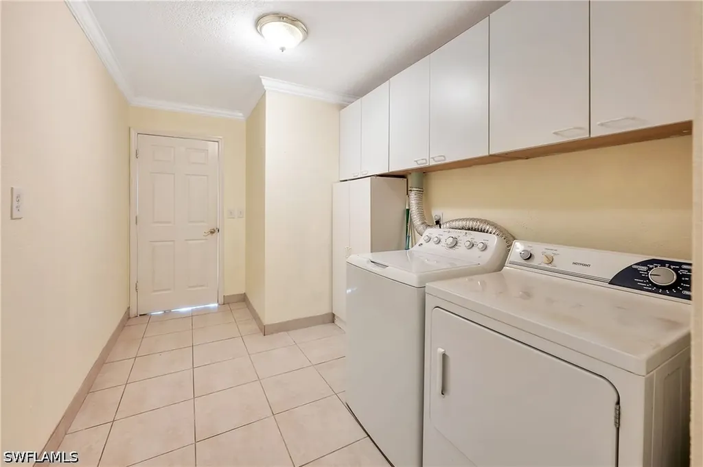 639 S Pompano Drive Naples FL 34110