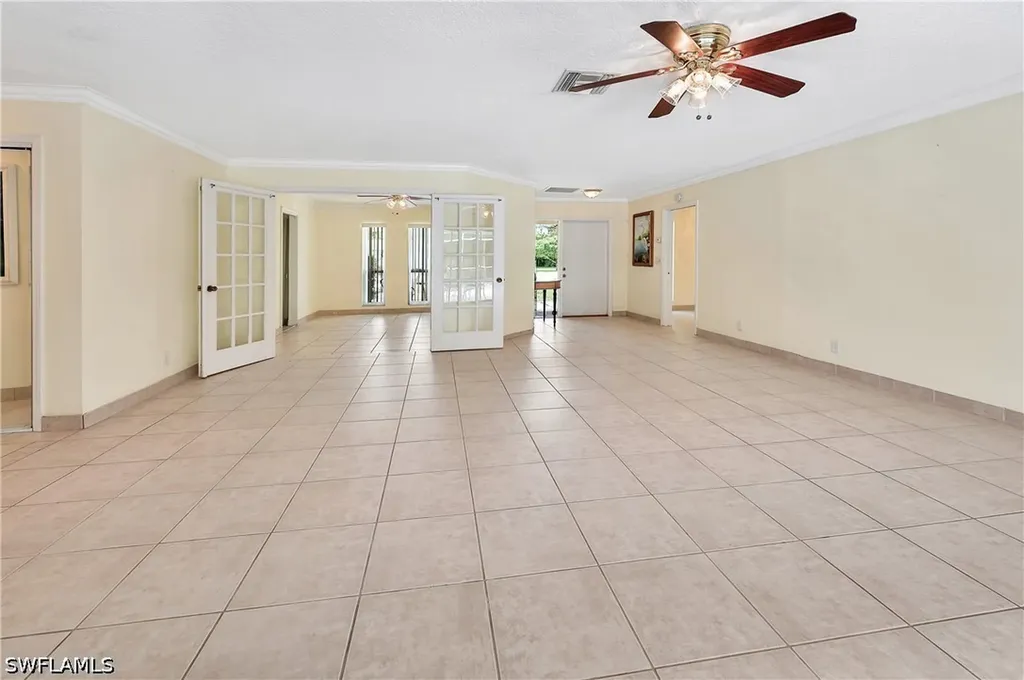639 S Pompano Drive Naples FL 34110