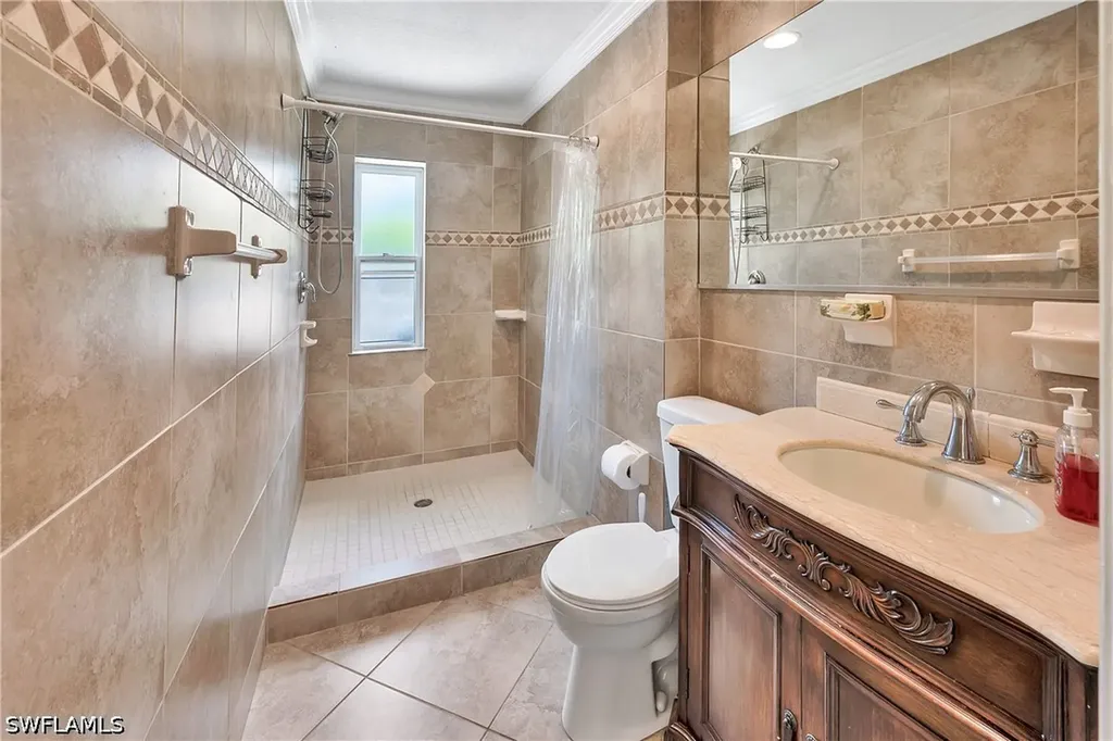 639 S Pompano Drive Naples FL 34110