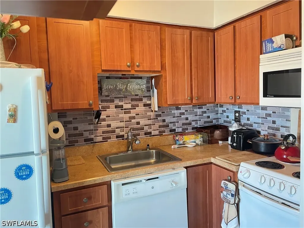 240 N Collier Boulevard Marco Island FL 34145