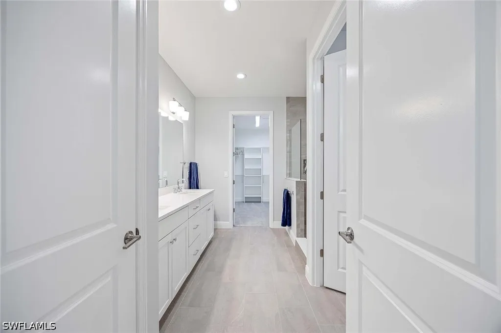 2603 Seychelles Circle Naples FL 34112