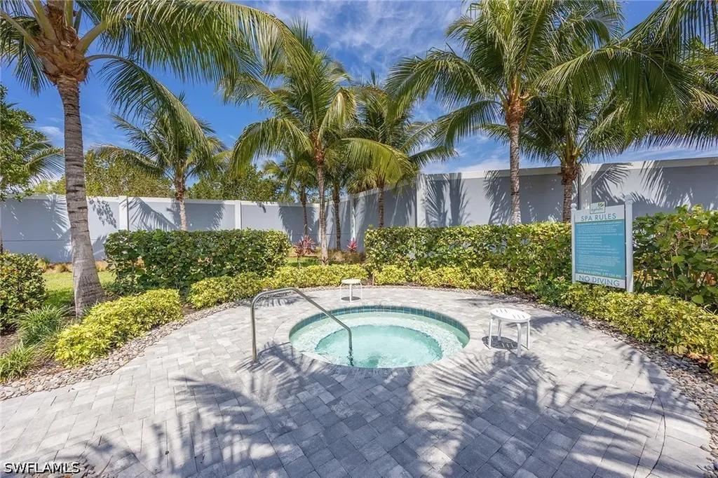 2603 Seychelles Circle Naples FL 34112