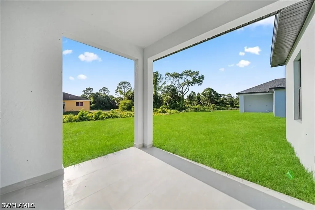 626 Beach Avenue S Lehigh Acres FL 33974