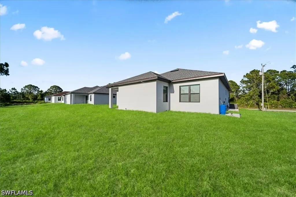 626 Beach Avenue S Lehigh Acres FL 33974