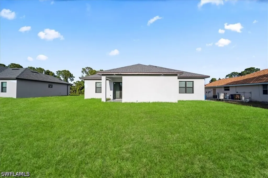 626 Beach Avenue S Lehigh Acres FL 33974